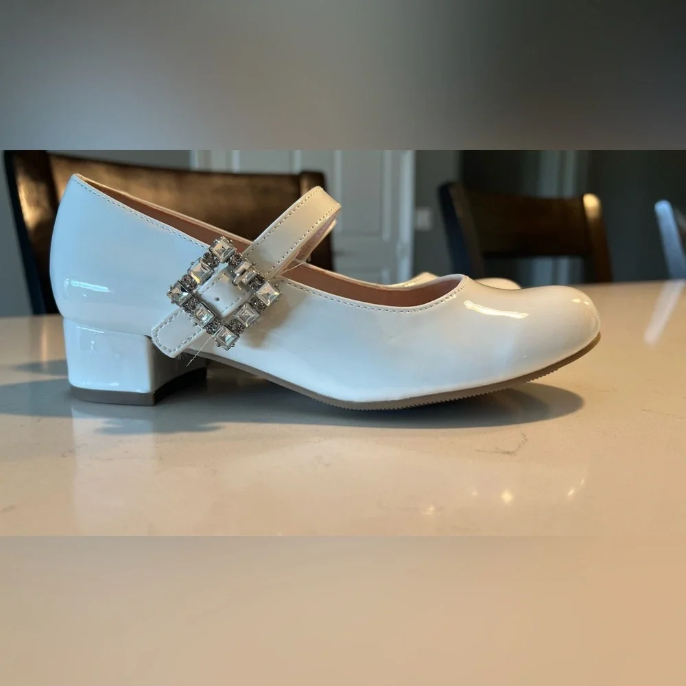 Kelly & Katie Wiley Mary Jane Pump - size 3